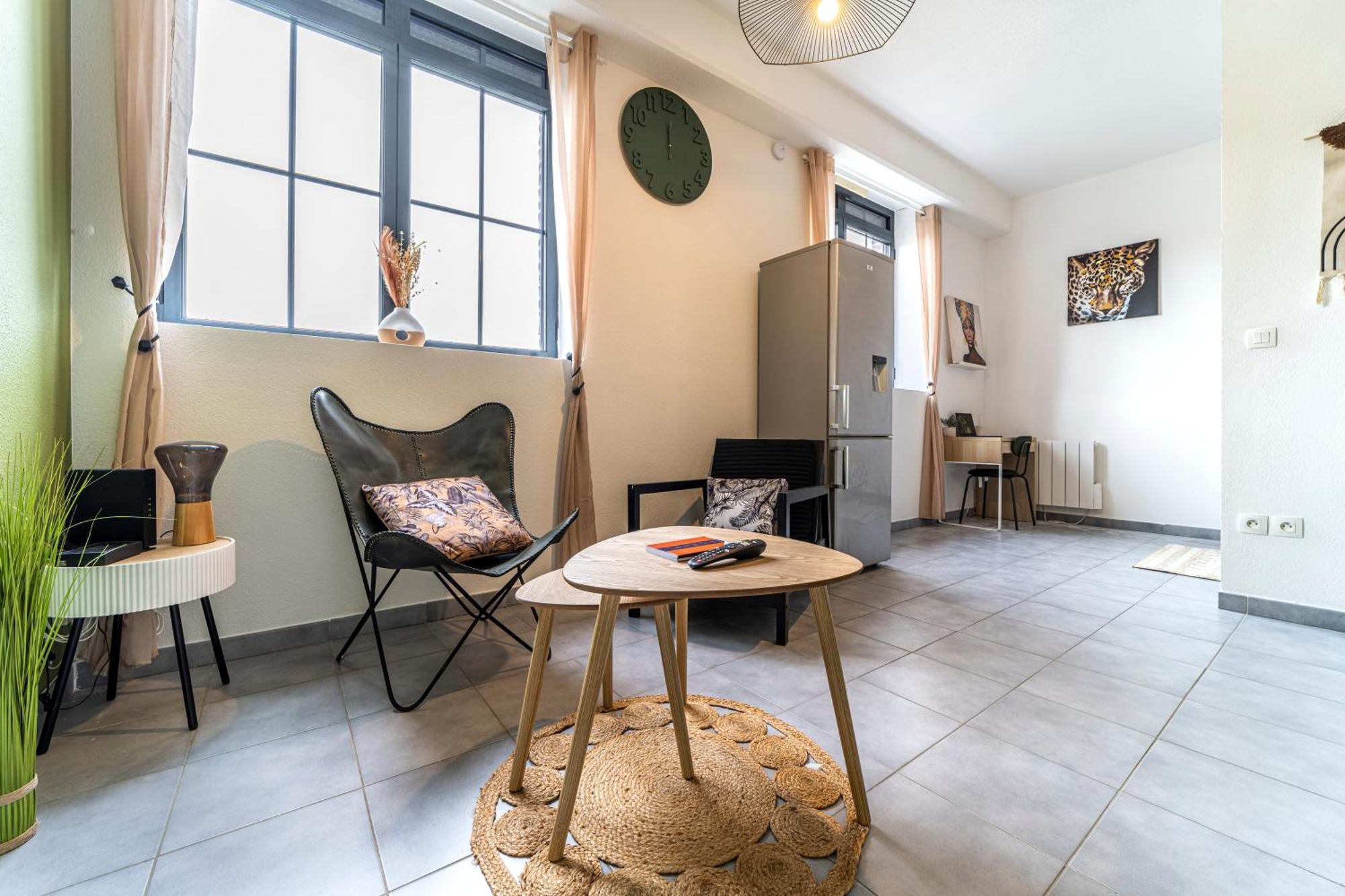 Stay Cosy Lille I Tourcoing - Appartement - Hypercentre - Parking Securise - Wifi - Netflix - Cuisine Bagian luar foto