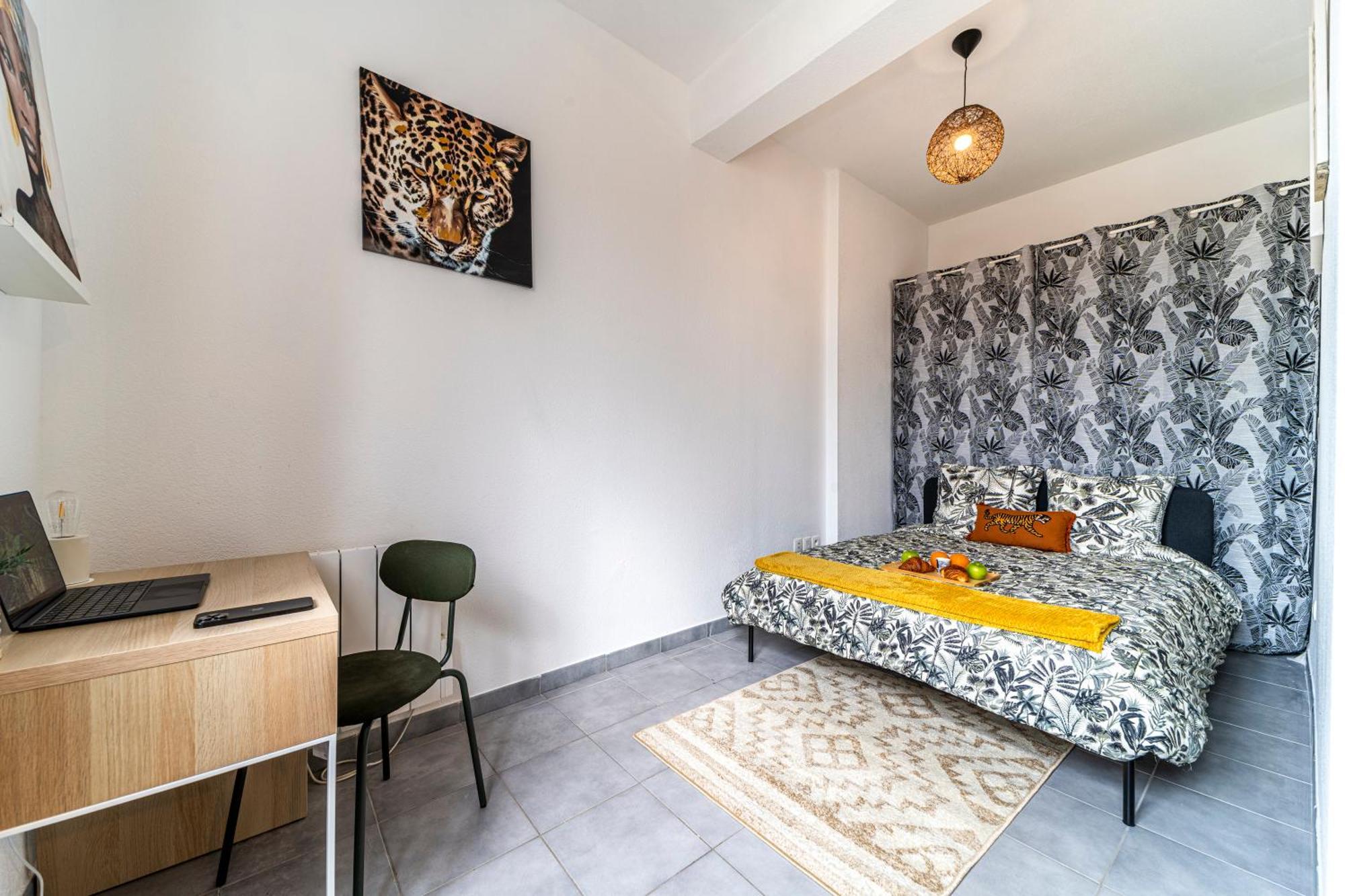 Stay Cosy Lille I Tourcoing - Appartement - Hypercentre - Parking Securise - Wifi - Netflix - Cuisine Bagian luar foto
