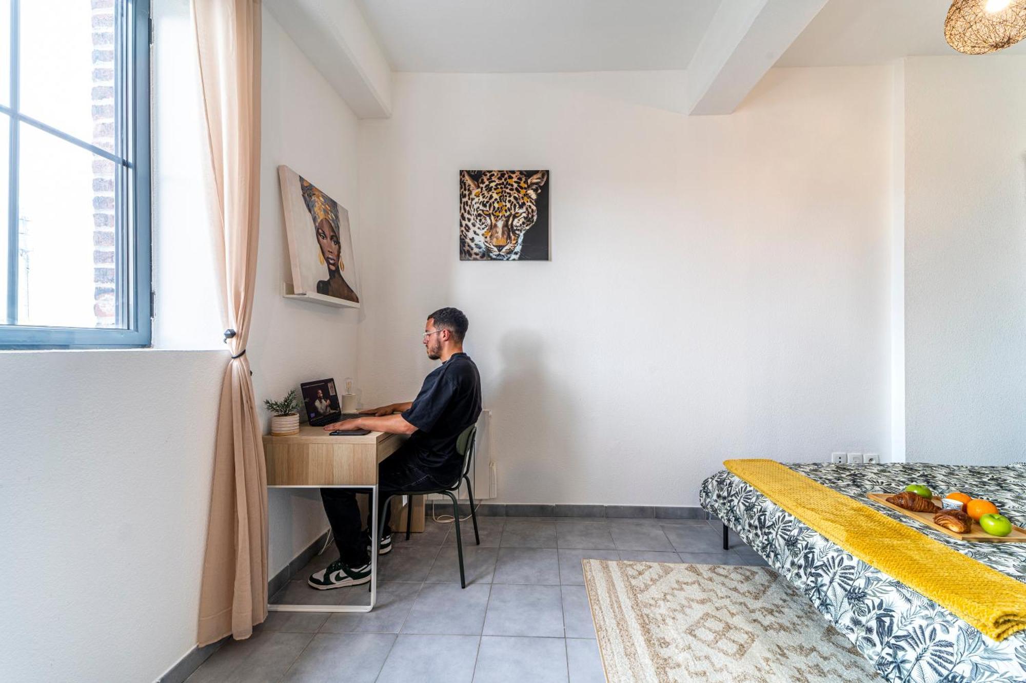 Stay Cosy Lille I Tourcoing - Appartement - Hypercentre - Parking Securise - Wifi - Netflix - Cuisine Bagian luar foto